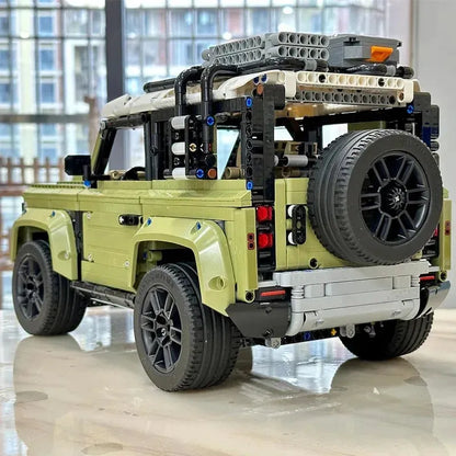 Land Rover Defender (2573 pçs) - Brics Craft