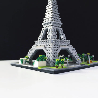 Torre Eiffel (3585 micro-peças) - Brics Craft